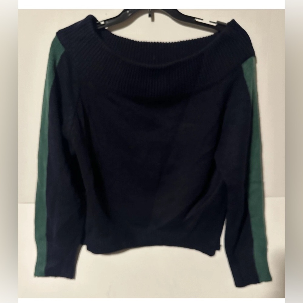 M.N.I Los Angeles Women’s Off Shoulder Sweater - Size M